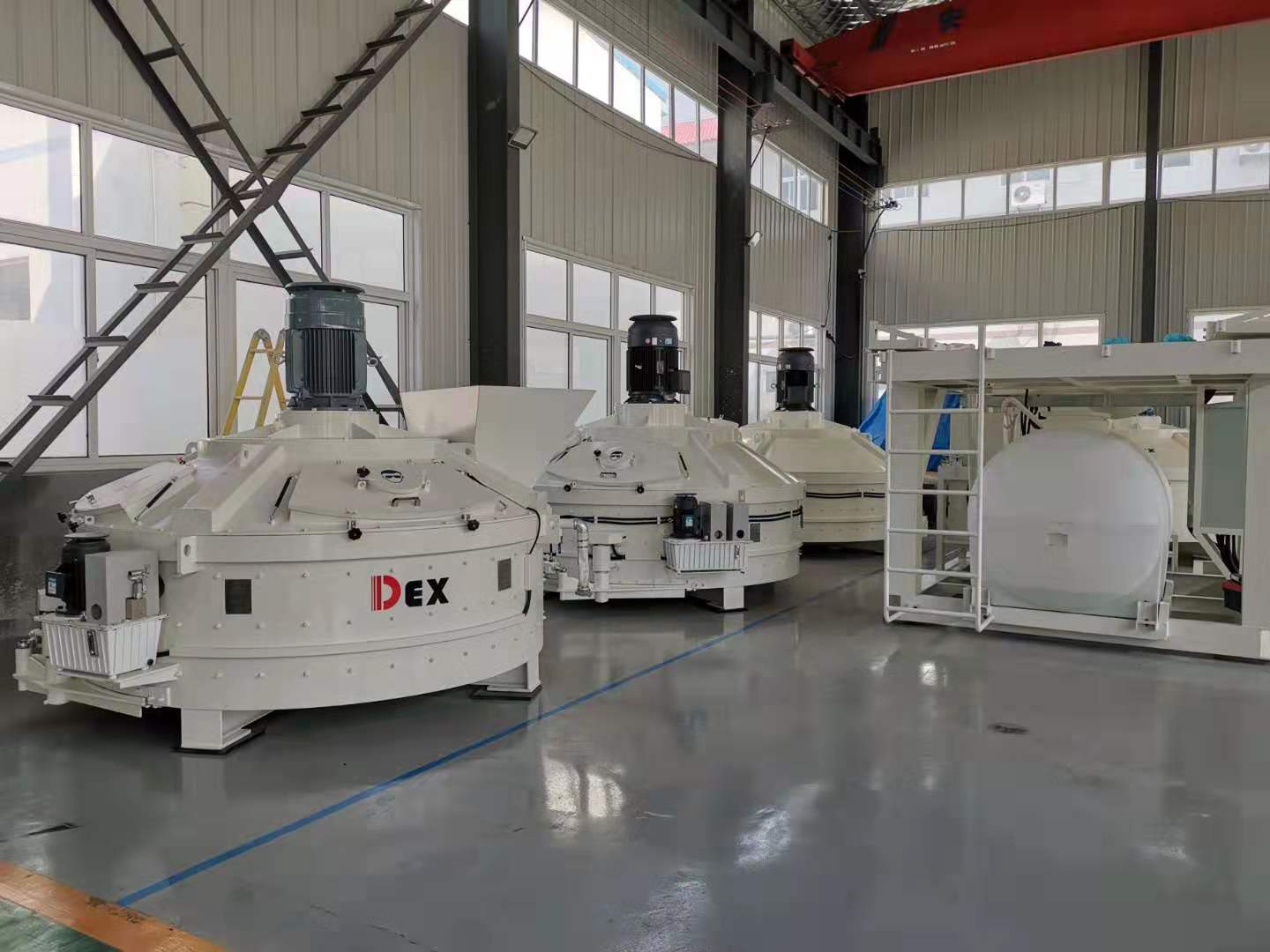 强制式混凝土搅拌机